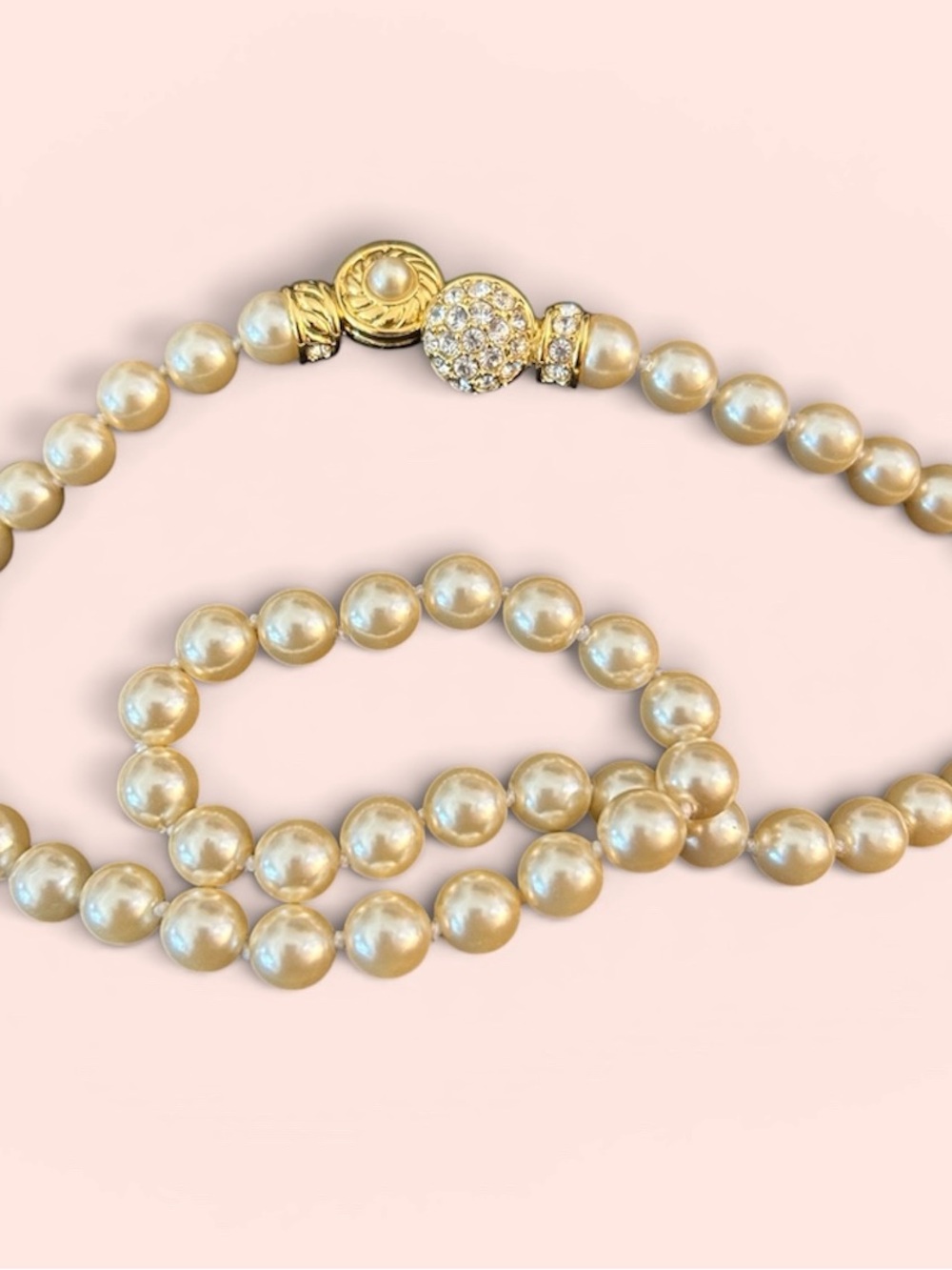 Nolan Miller faux Pearl Necklace with Gold reversible Clasp
